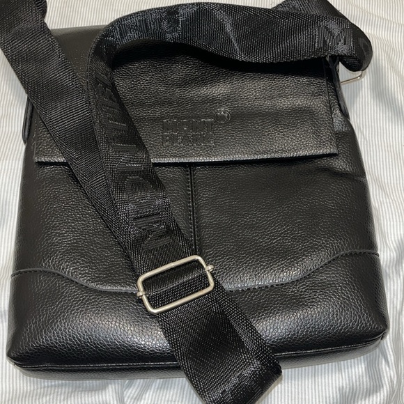 Black Leather MONTBLANC bag - Picture 7 of 7